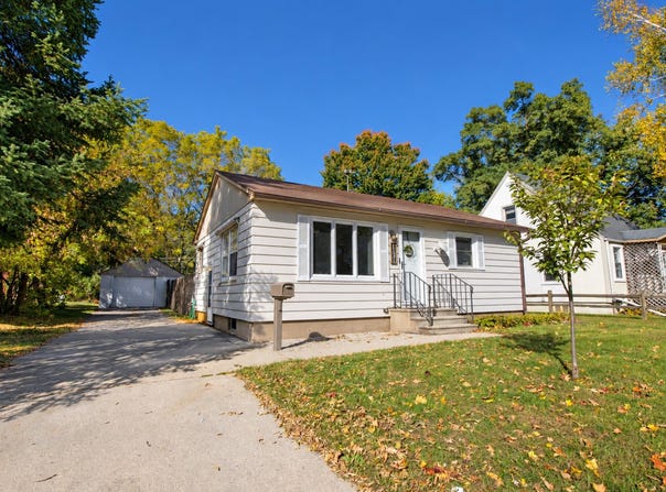 1131 S FRANKLIN Street, SHAWANO, WI 54166-3207