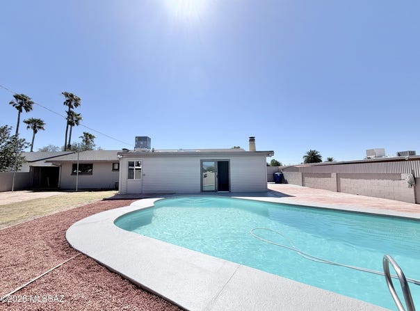 6109 E 33rd Street, Tucson, AZ 85711