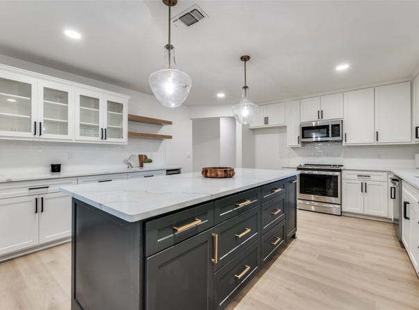 2601 Red Oak Lane, Plano, TX 75075