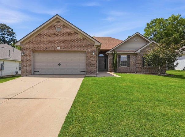 2201 Henry Avenue, Bryant, AR 72022
