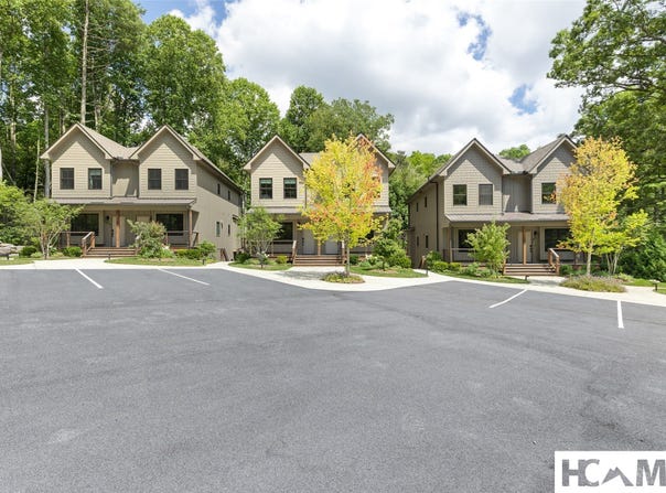 1085A Hicks Road, Highlands, NC 28741
