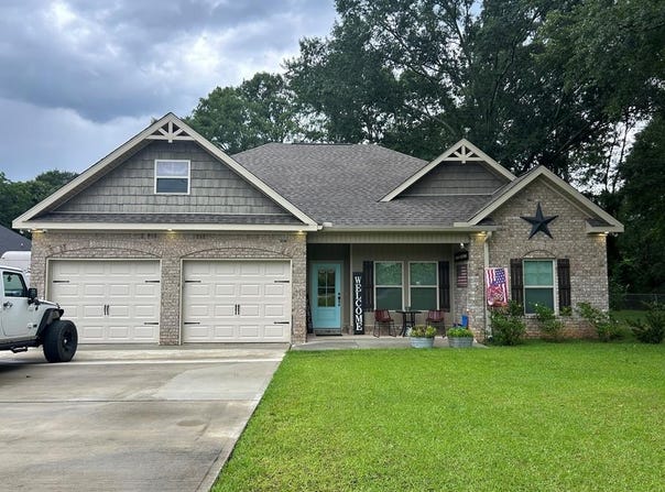 1052 Trawick, Dothan, AL 36305