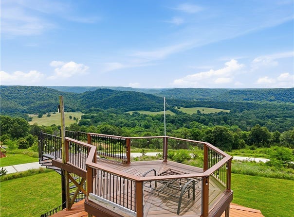 568 Madison 1556, Eureka Springs, AR 72632