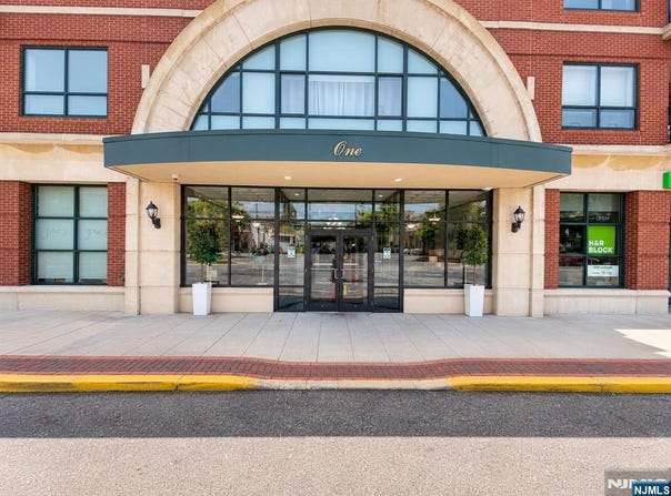 1 Orient W Orient, Rutherford, NJ 07070