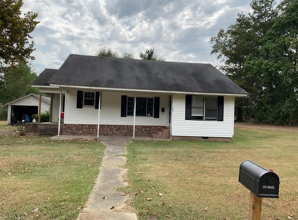 401 E Oak Strett, ELLISVILLE, MS 39437