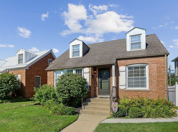 10250 S Turner Avenue, Evergreen Park, IL 60805