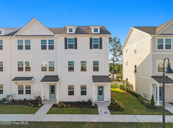 237 Pelican Flight Loop, Wilmington, NC 28412