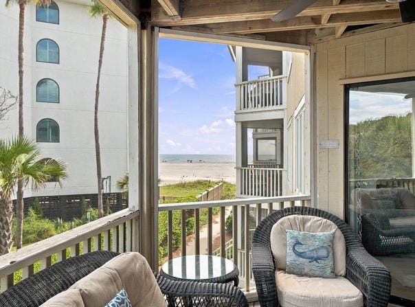9000 Palmetto Drive, Isle of Palms, SC 29451
