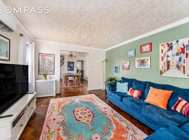 287 East 39th Street, Brooklyn, NY 11203