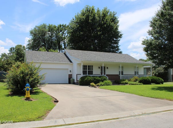 1006 Amber Drive, Pittsburg, KS 66762