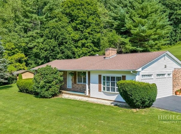 420 Roaring Fork Road, Creston, NC 28615