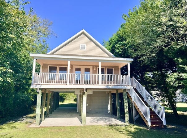7705 E SIDE RD, CHINCOTEAGUE, VA 23336