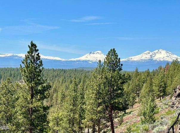 17127 Mountain View Road, Sisters, OR 97759