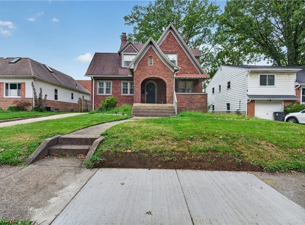 654 Moreley Avenue, Akron, OH 44320