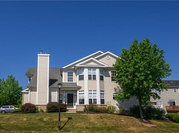 131 Olympic Way, Williams Twp, PA 18042