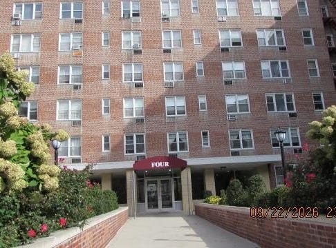 4 Sadore Lane, Yonkers, NY 10710