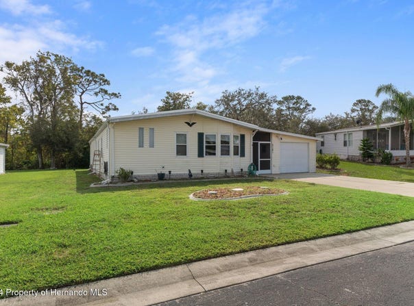 5181 Forest Glenn Drive, Spring Hill, FL 34607
