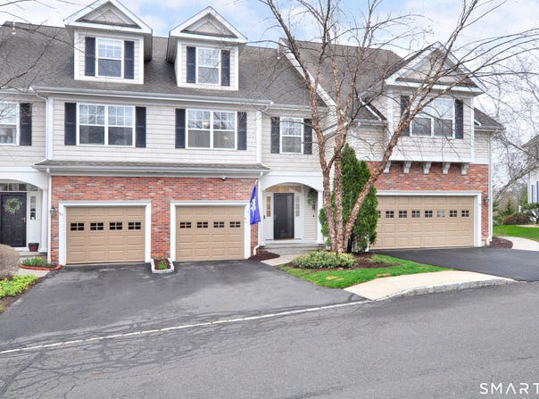 57 Goodwin Circle, Hartford, CT 06105
