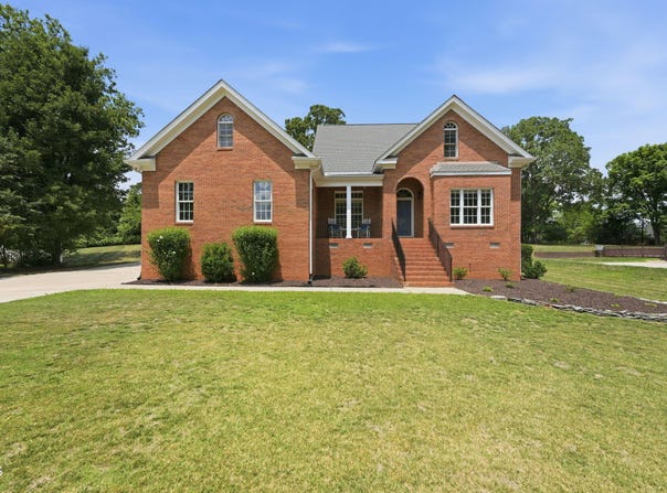 1246 Pebble Drive, Graham, NC 27253
