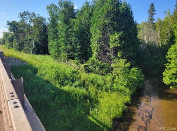 6382 US41 Highway, Marquette, MI 49855