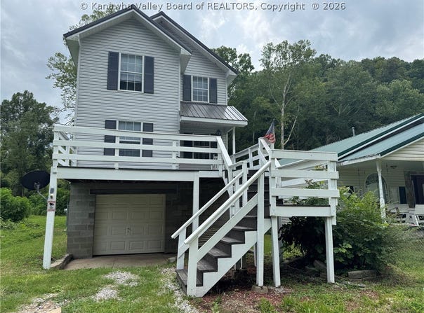 30 Left Fork Road, Charleston, WV 25315