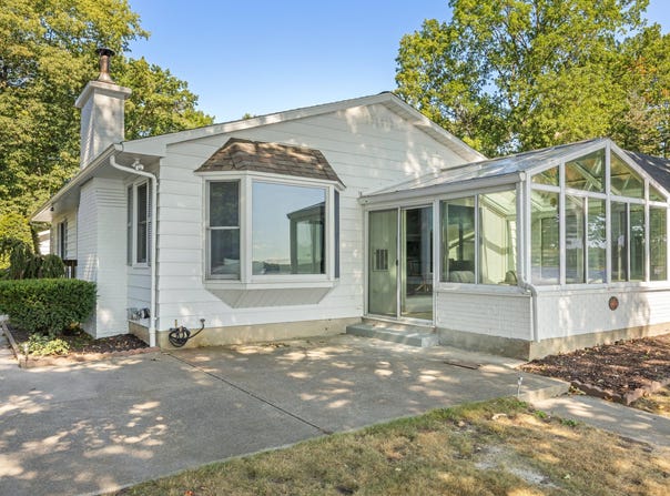 5540 Cozy Point Drive, Newaygo, MI 49337