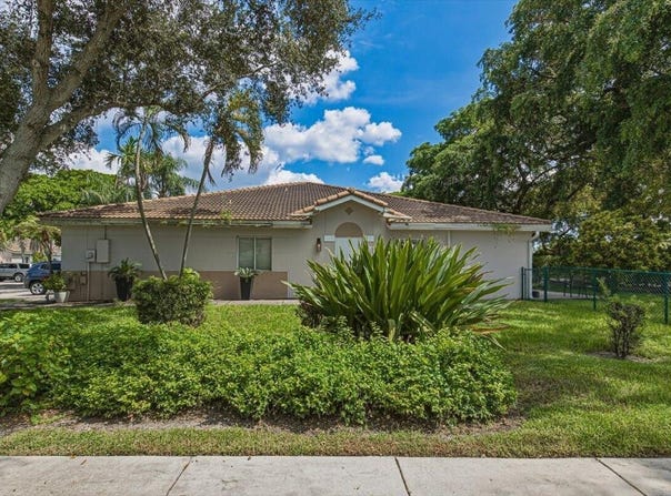 11700 SW 19th Street, Miramar, FL 33025
