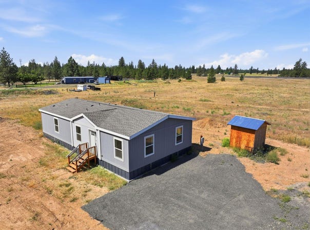 23518 S Malloy Prairie Rd, Cheney, WA 99004