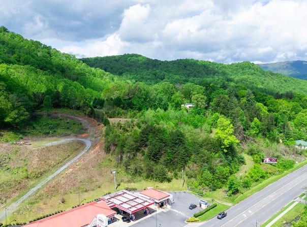 Hwy 441, Cherokee, NC 28779