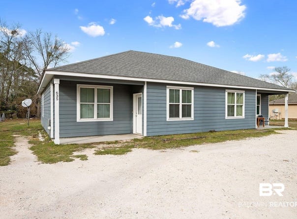 635 E Azalea Avenue, Foley, AL 36535