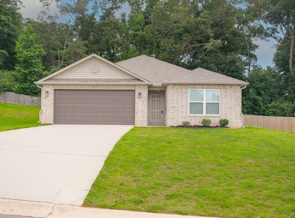 23 Erwin Drive, Austin, AR 72007