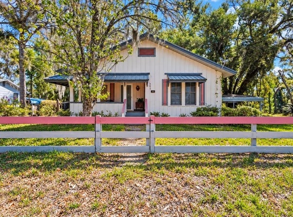210 S Center Street, Perry, FL 32347
