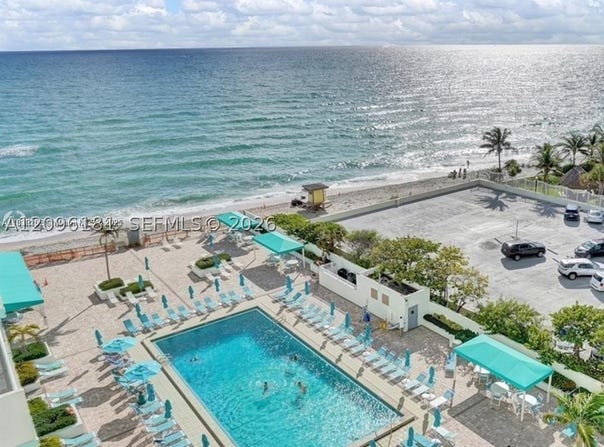 3725 S Ocean Dr, Hollywood, FL 33019