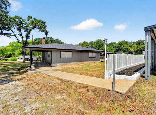 9458 Lakeland Loop, Quinlan, TX 75474
