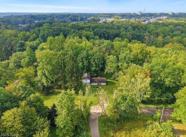 2014 & 2042 Merrill Road, Kent, OH 44240