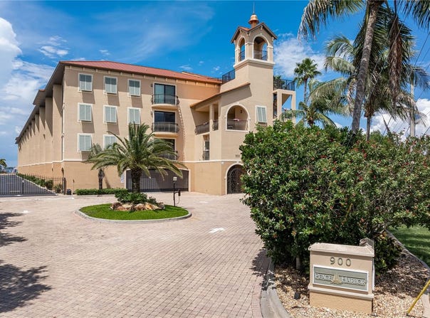 900 E MARION Avenue, PUNTA GORDA, FL 33950