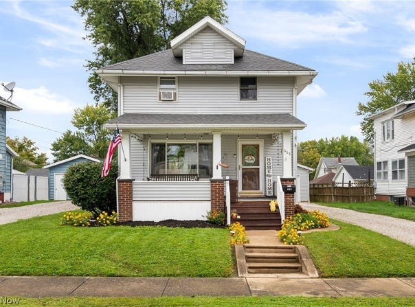 664 W Oregon Avenue, Sebring, OH 44672