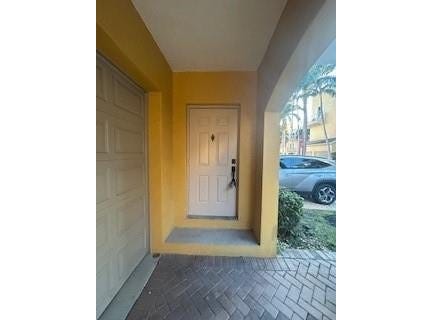 2337 Vintage Drive, Lighthouse Point, FL 33064