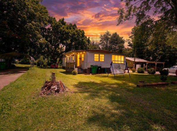 425 Monroe Street, Thayer, MO 65791
