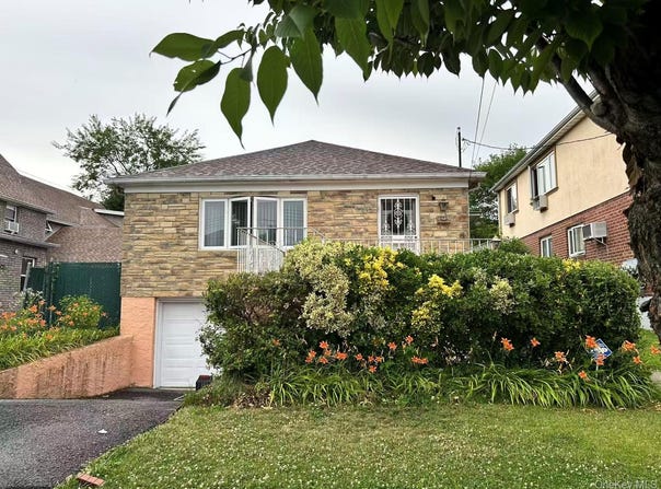 196-53 45th Avenue, Flushing, NY 11358