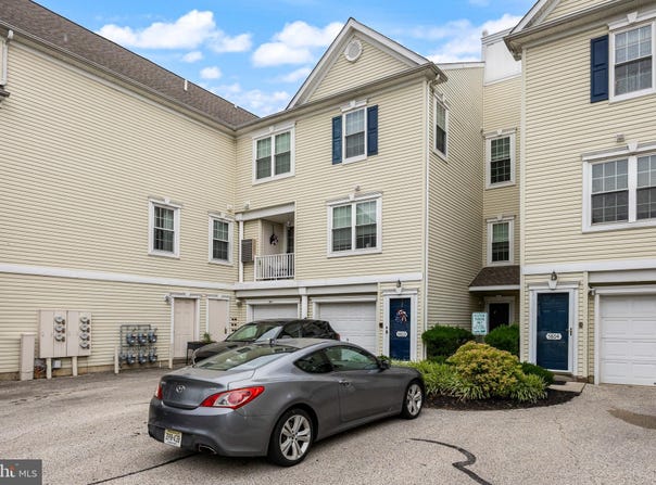 5801 RIVERFRONT Drive, PALMYRA, NJ 08065