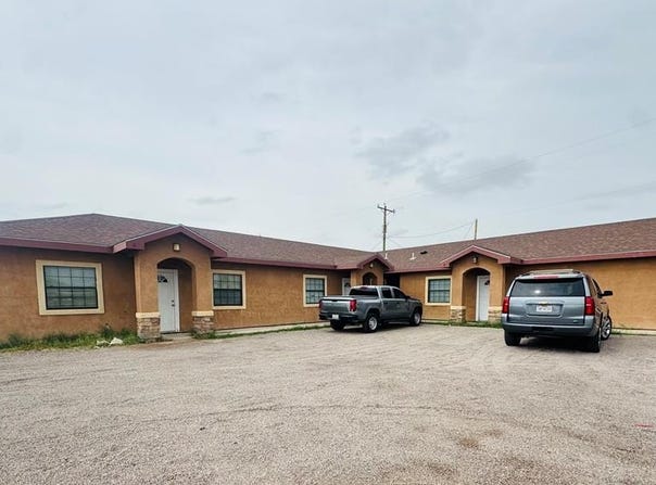 418 S Pecan St, Pecos, TX 79772