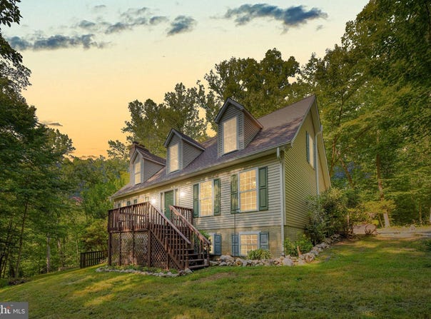 11 COBBLESTONE Way, FREDERICKSBURG, VA 22406
