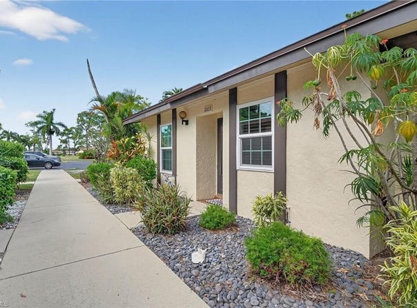 1009 Pine Isle Ln S, NAPLES, FL 34112