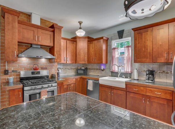 1187 N Columbus Street, Lancaster, OH 43130