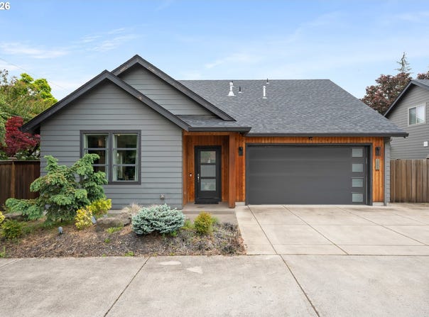 2845 HARLOW Rd, Eugene, OR 97401
