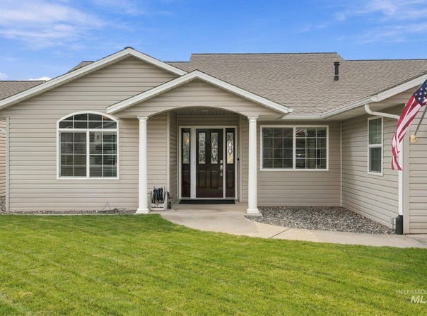 1922 Birch Dr, Lewiston, ID 83501