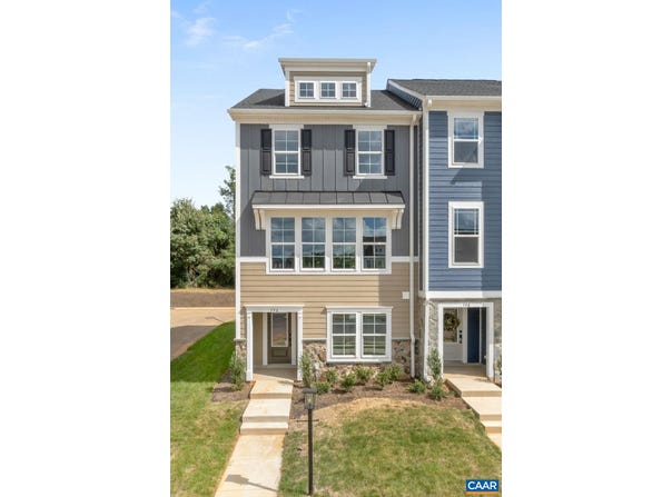14 FORBES DR, CHARLOTTESVILLE, VA 22911
