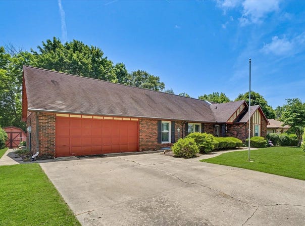 304 Cherokee Drive, Georgetown, IL 61846