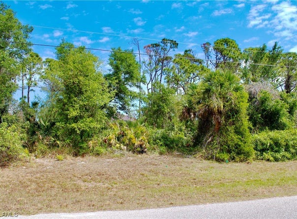 118 Cable Drive, Rotonda West, FL 33947